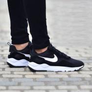 Nike LD Runner 